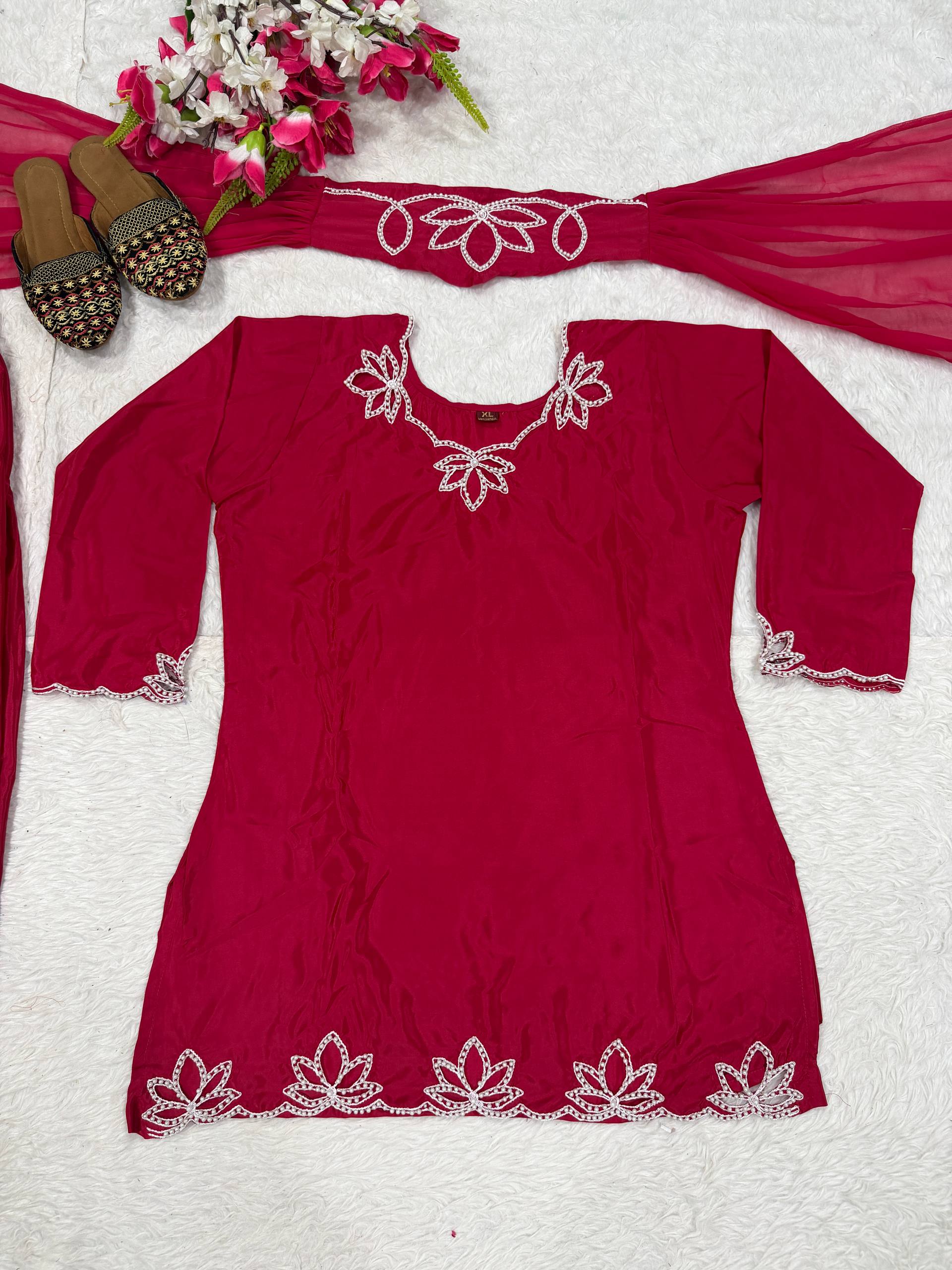 The Midnight Onyx Lotus-Embroidered Silk Set